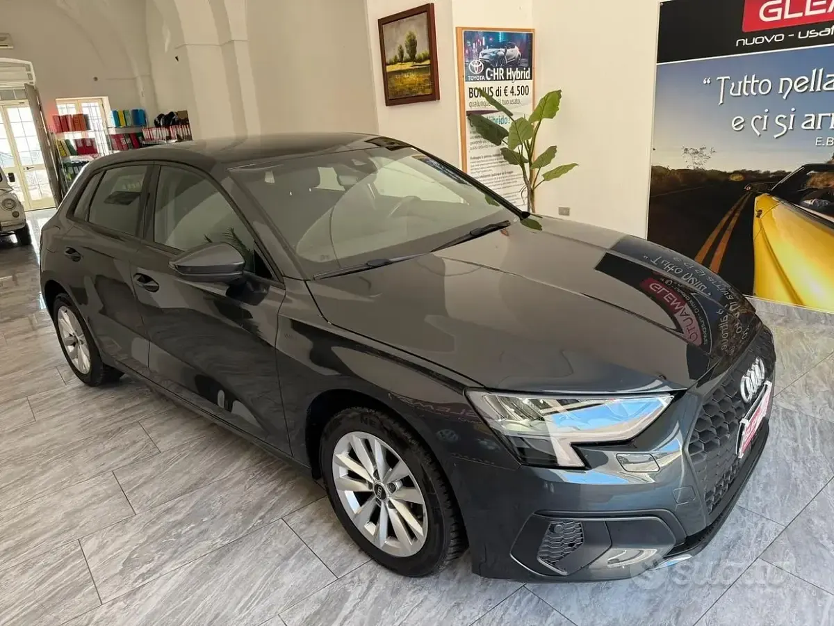 Usata Audi A3 Advanced 116 CV (85 kW) 2022 Grigio Berlina