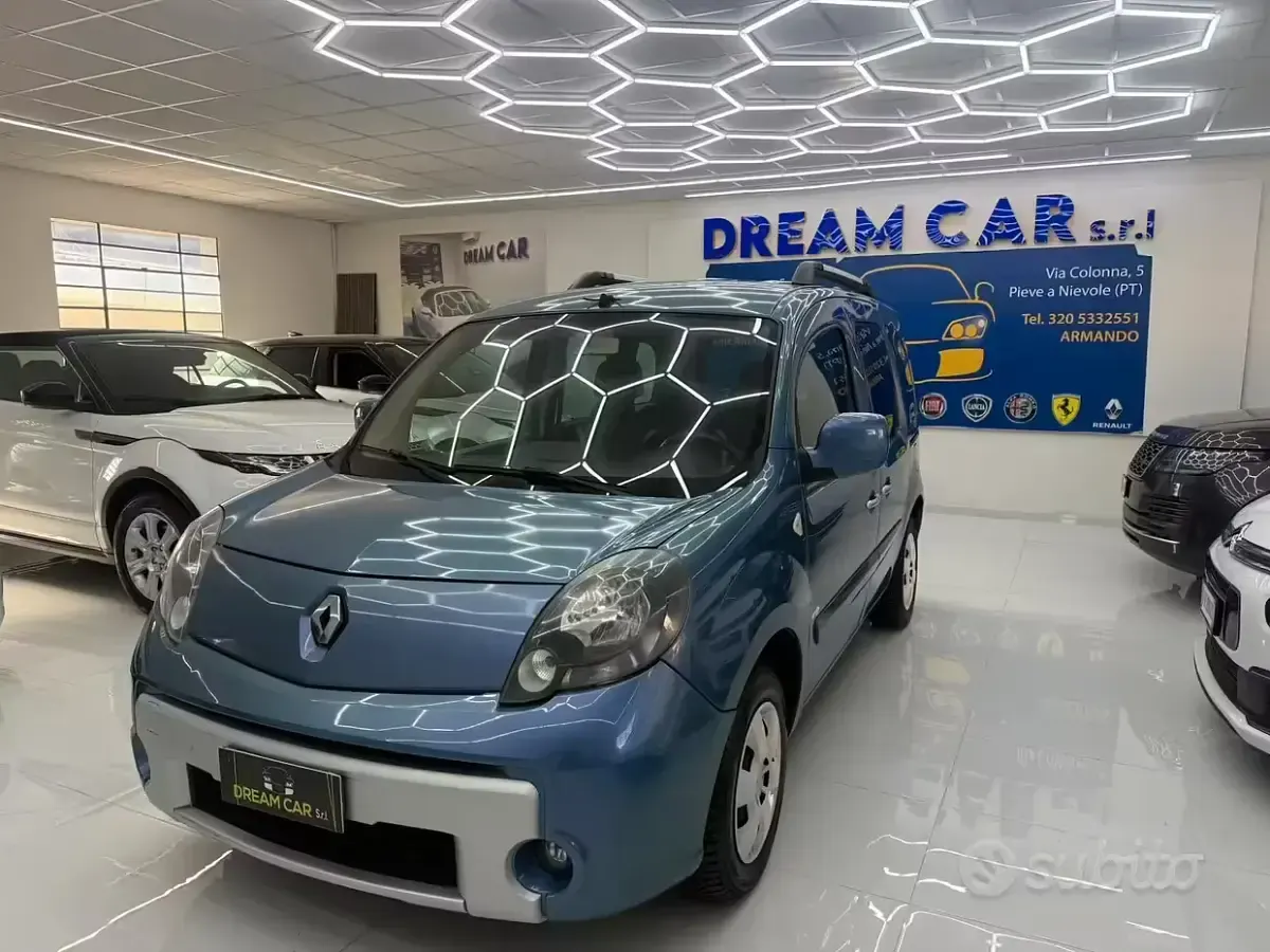 Usata Renault Kangoo 110 CV (80 kW) 2012 Blu Monovolume