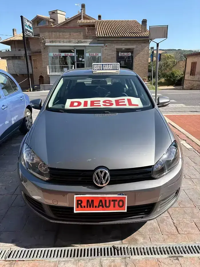 Usata VW Golf VI Highline 110 CV (80 kW) 2009 Grigio Utilitaria