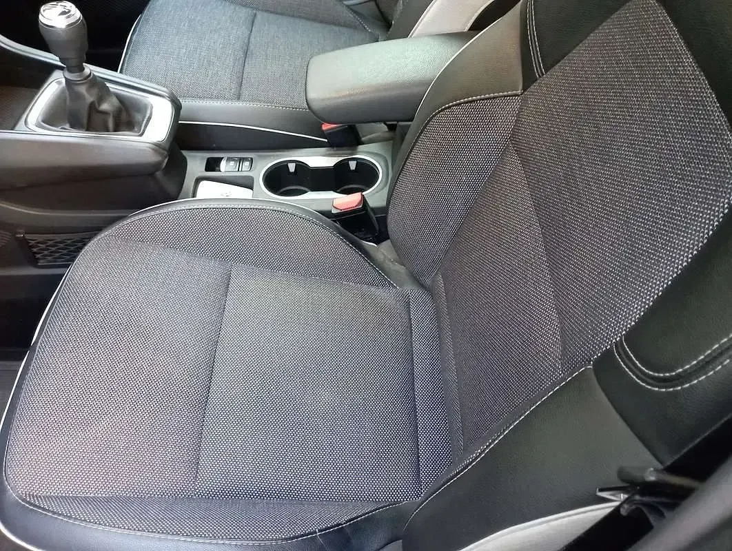 Usata Renault Captur Techno 101 CV (74 kW) 2025 SUV