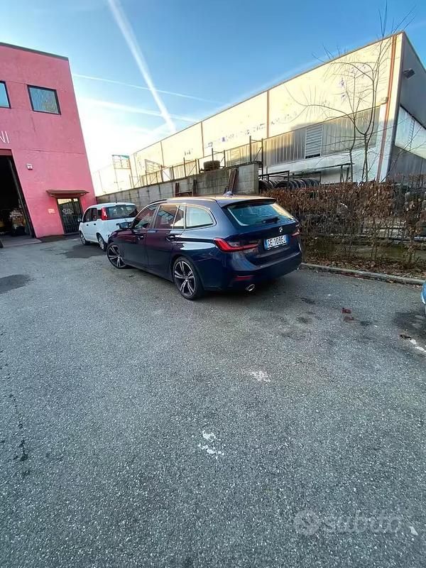 Usata BMW 320 2021 Blu Station wagon