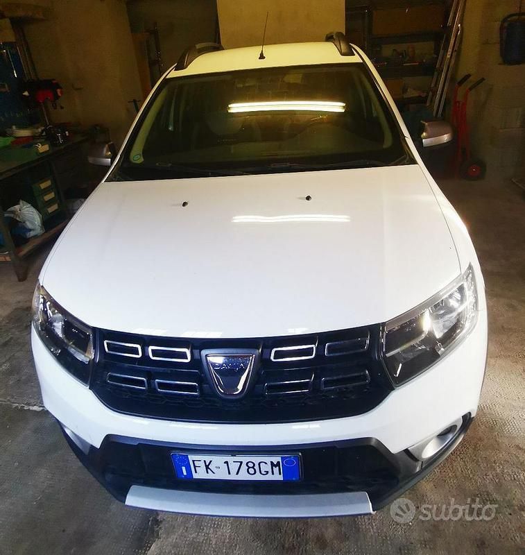 Usata Dacia Sandero Stepway 90 CV (66 kW) 2017 Bianco Berlina