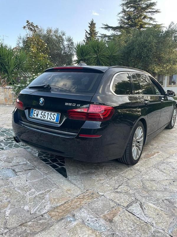 Usata BMW 520 2013 Nero Station wagon