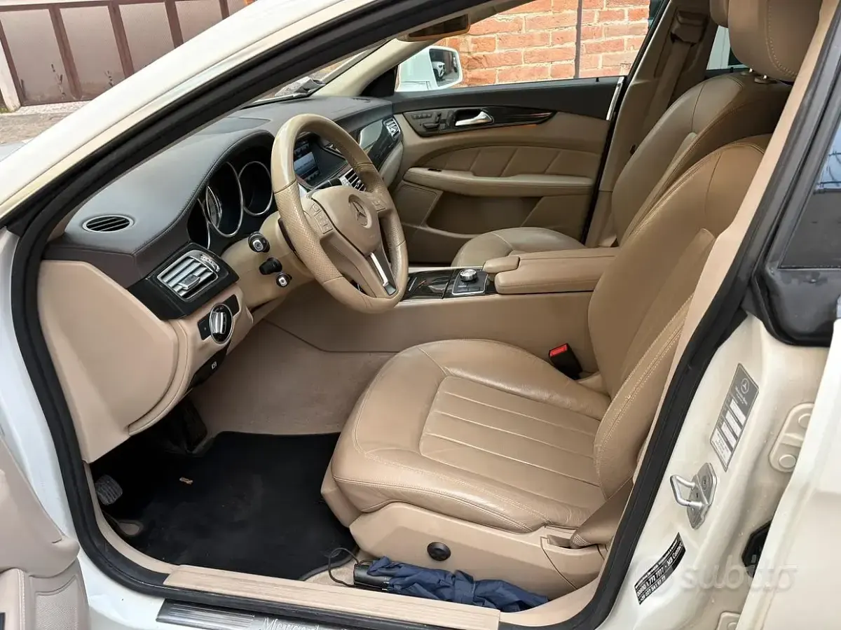Usata Mercedes CLS350 272 CV (200 kW) 2014 Bianco Station wagon