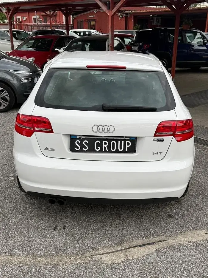 Usado Audi A3 Ambition 125 CV (91 kW) 2010 Blanco Utilitario