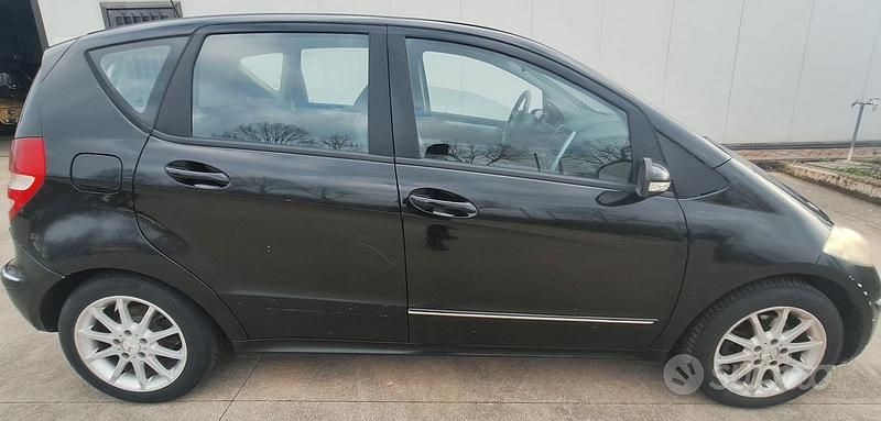Usata Mercedes A180 2007 Nero Monovolume