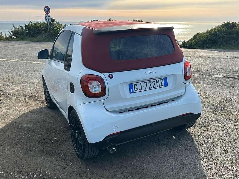 Usata Smart ForTwo Cabrio Prime 90 CV (66 kW) 2017 Bianco Cabrio