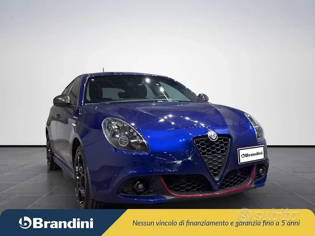 Usata Alfa Romeo Giulietta Veloce 170 CV (125 kW) 2020 Blu elegante Utilitaria