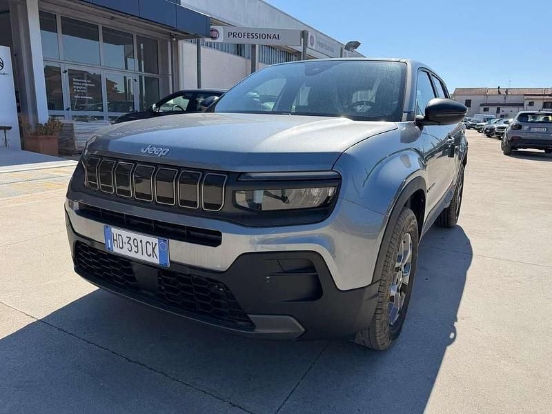 Nuova Jeep Avenger Longitude 101 CV (74 kW) 2026 Grigio SUV