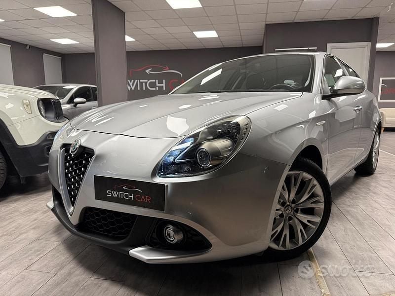Grigio Usata 2018 Alfa Romeo Giulietta Super Tre volumi | 12.890 € (Ottimo prezzo) - Immagine 1/4