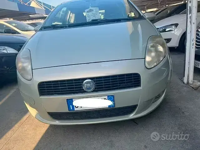 Usata Fiat Grande Punto 75 CV (55 kW) 2006 Giallo Utilitaria