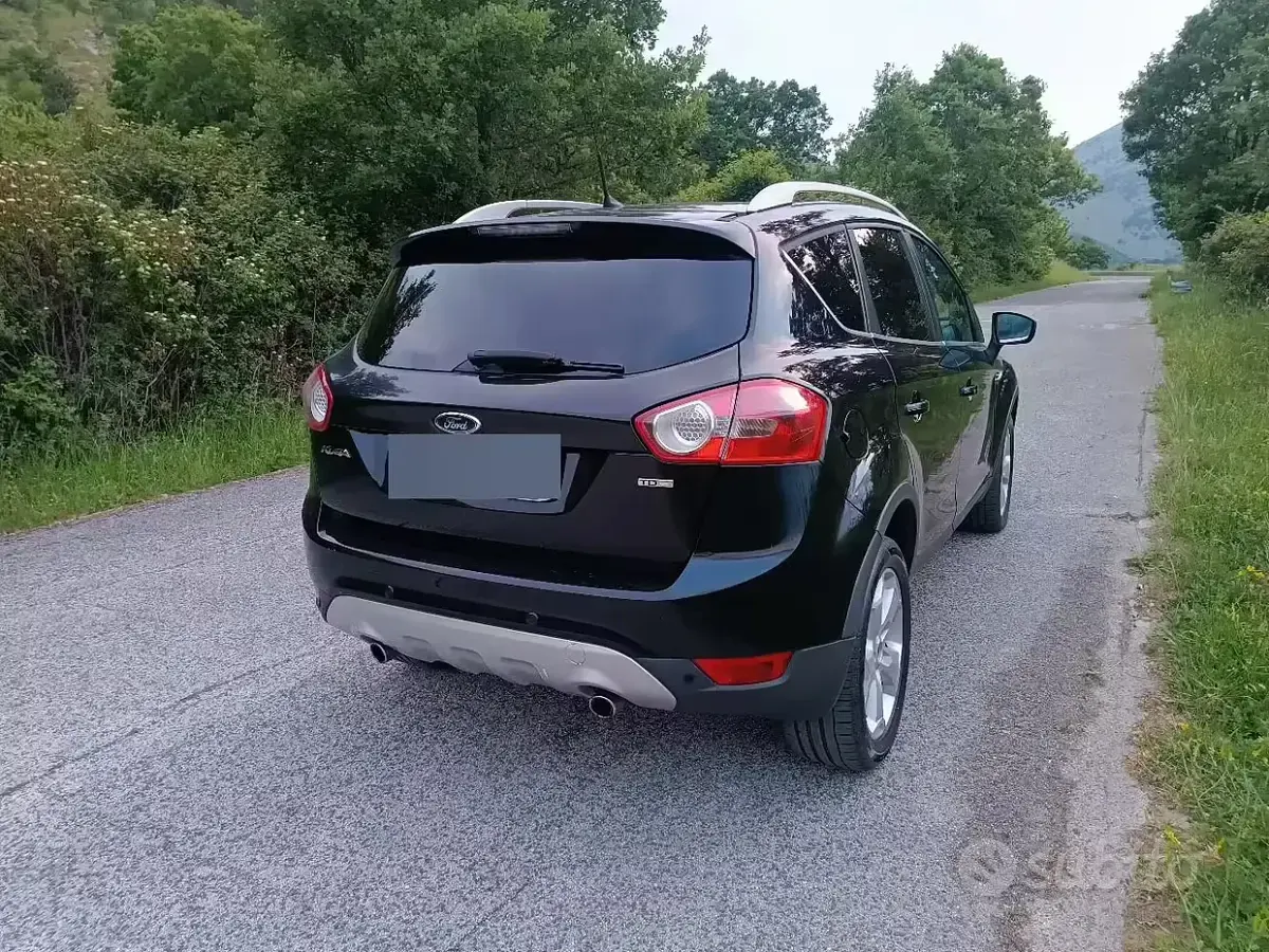 Usata Ford Kuga Titanium 163 CV (119 kW) 2010 Nero SUV