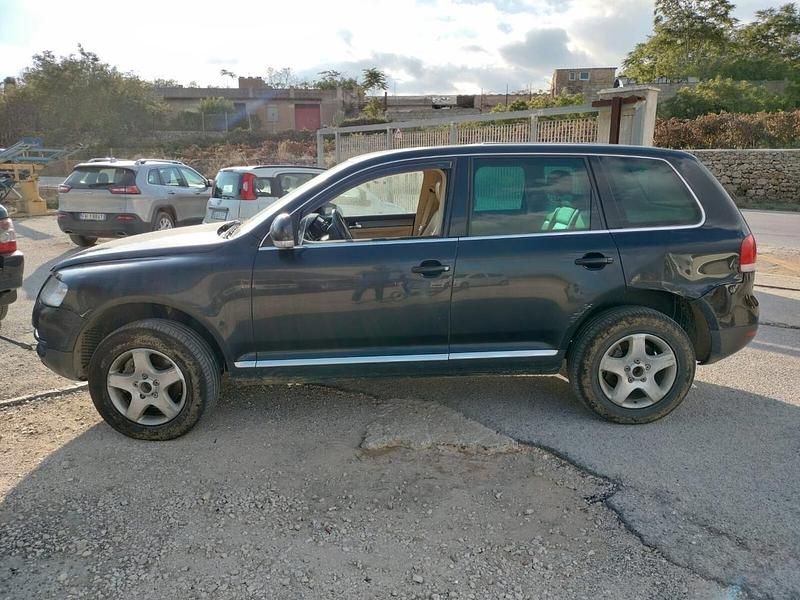 Usata VW Touareg 224 CV (164 kW) 2006 Nero SUV