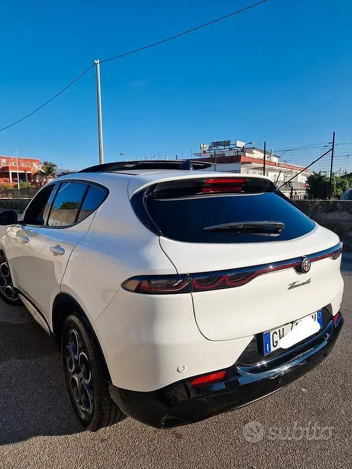 Usata Alfa Romeo Tonale 131 CV (96 kW) 2024 Bianco SUV