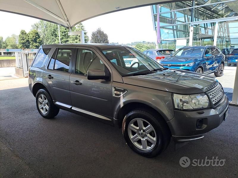 Usata Land Rover Freelander 2 SE 190 CV (139 kW) 2011 Grigio SUV