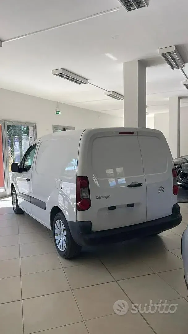 Usata Citroën Berlingo 90 CV (66 kW) 2018 Bianco Monovolume