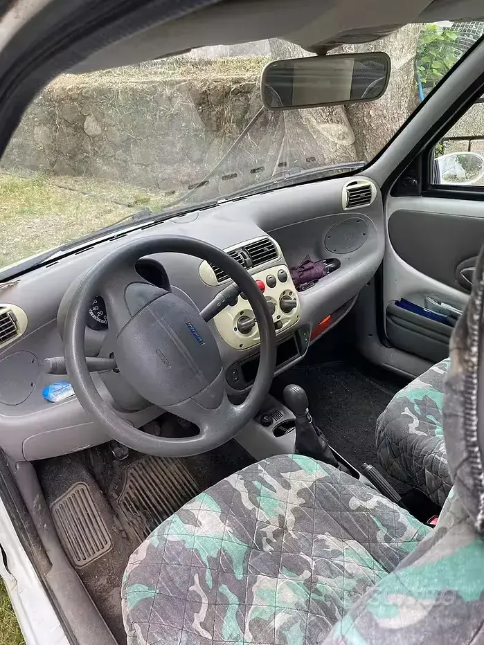 Usata Fiat 600 54 CV (39 kW) 2006 Bianco Utilitaria