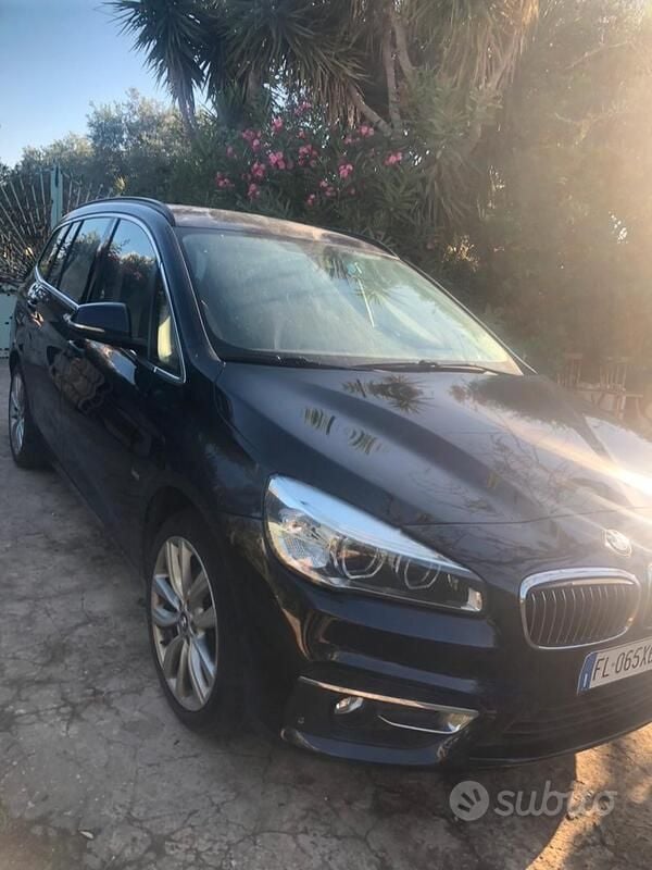Usata BMW 220 Luxury Line 150 CV (110 kW) 2017 Blu Monovolume