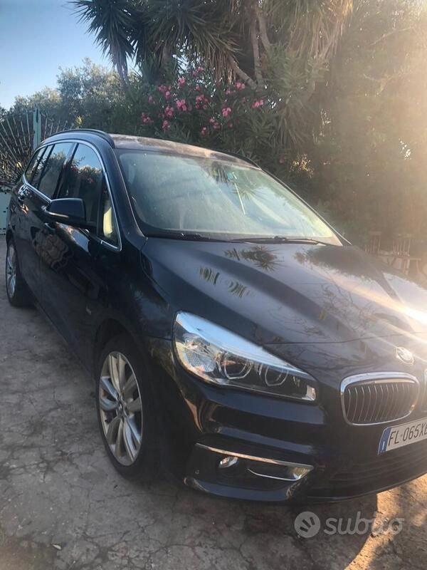 Usata BMW 220 Luxury Line 190 CV (139 kW) 2017 Blu Monovolume