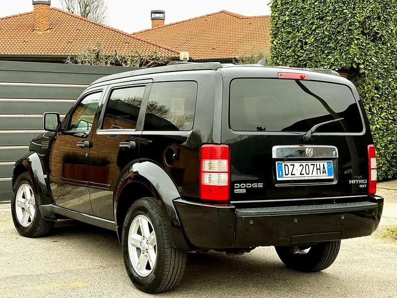 Usata Dodge Nitro 177 CV (130 kW) 2010 Nero SUV