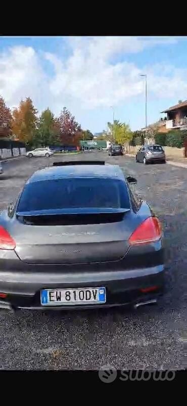 Usata Porsche Panamera Diesel 300 CV (220 kW) 2014 Grigio Utilitaria