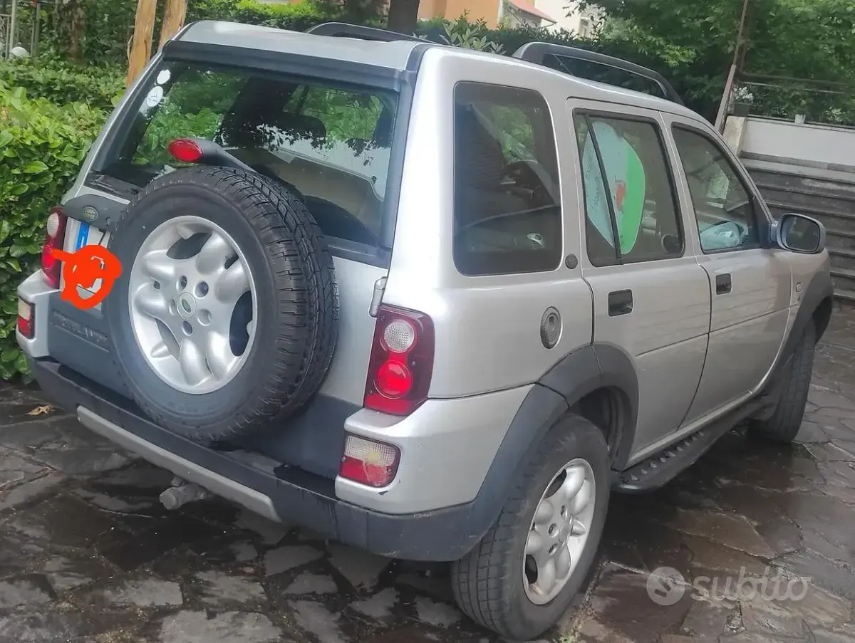 Usata Land Rover Freelander 109 CV (80 kW) 2004 Grigio SUV