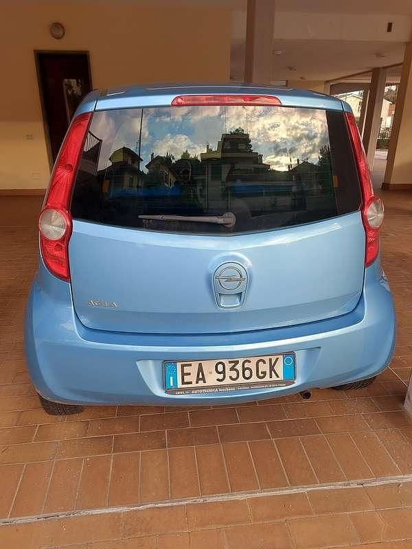 Usata Opel Agila Enjoy 86 CV (63 kW) 2009 Utilitaria