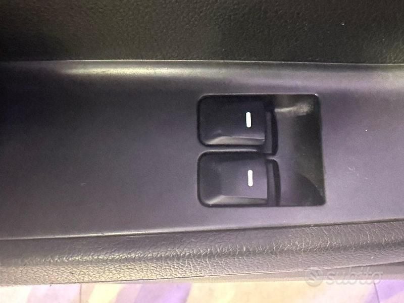 Usata Kia Picanto City 69 CV (50 kW) 2011 Beige Utilitaria