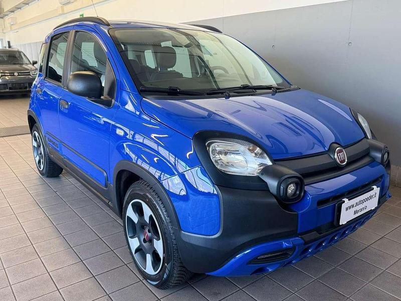 Usata Fiat Panda Cross Cross 69 CV (50 kW) 2018 Blu/azzurro Utilitaria
