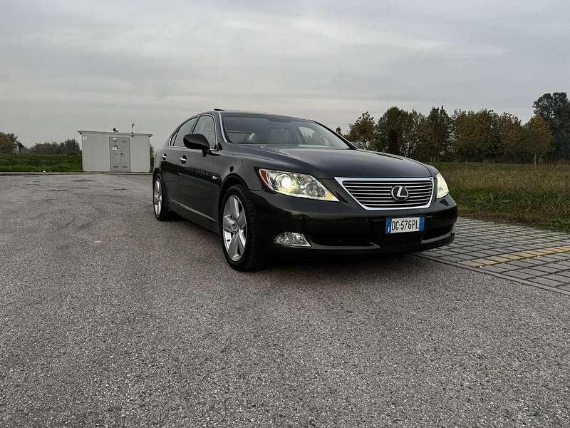 Usata Lexus LS460 381 CV (280 kW) 2007 Berlina