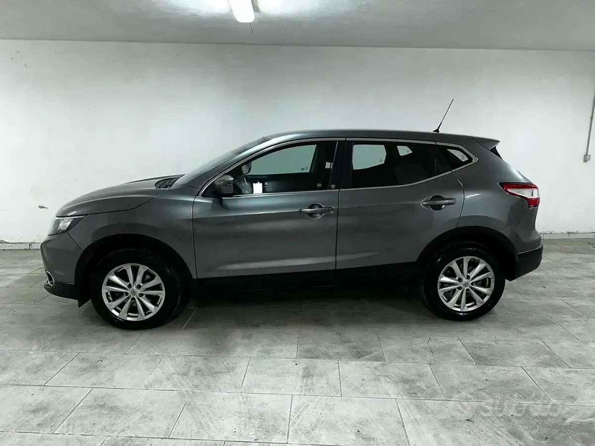Usata Nissan Qashqai 110 CV (80 kW) 2015 Grigio SUV