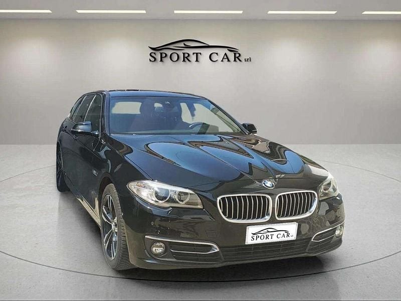 Nero Usata 2015 BMW 520 Luxury Line Station wagon | 13.970 € (Buon prezzo) - Immagine 1/4