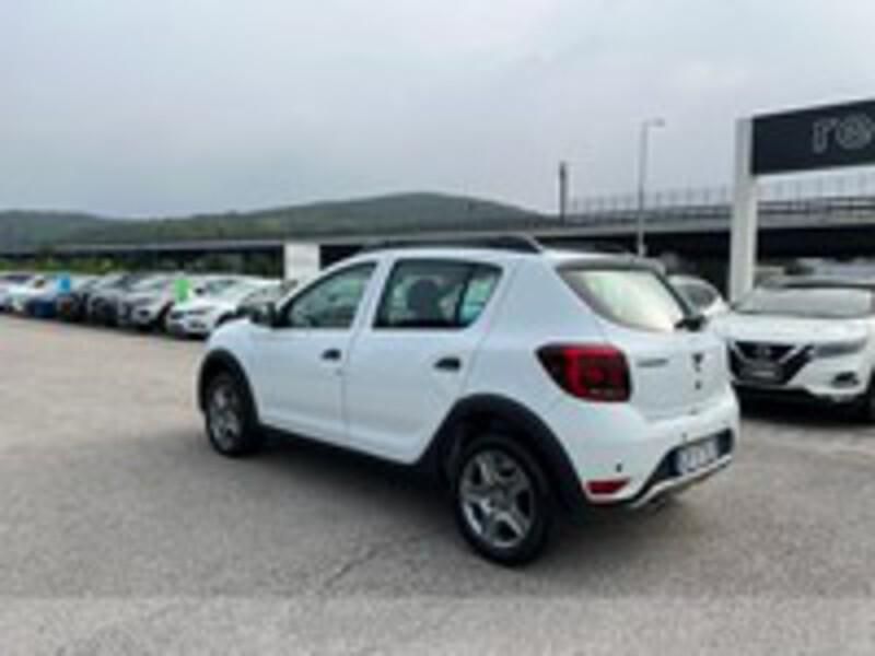 Usata Dacia Sandero Comfort 90 CV (66 kW) 2020 Bianco Utilitaria