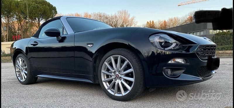 Usata Fiat 124 Spider Lusso 140 CV (102 kW) 2019 Nero Cabrio