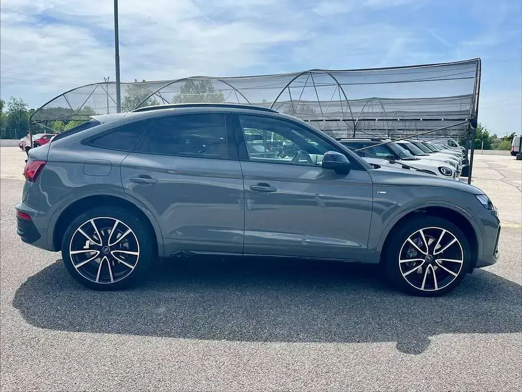 Usata Audi Q5 Sportback Exclusive 204 CV (150 kW) 2021 Grigio SUV
