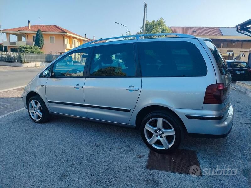 Usata VW Sharan United 140 CV (102 kW) 2010 Argento Monovolume