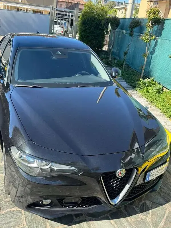 Usata Alfa Romeo Giulia Business Launch Edition 150 CV (110 kW) 2016 Berlina