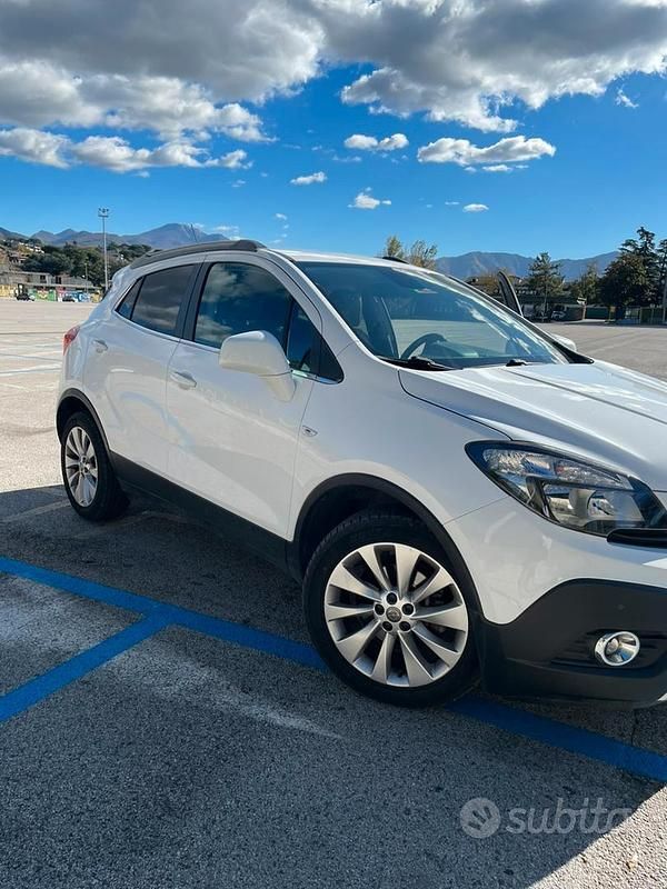 Bianco Usata 2015 Opel Mokka Cosmo SUV | 10.800 € (Molto cara) - Immagine 1/4