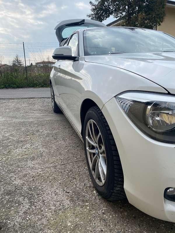 Usata BMW 118 Efficient Dynamics 143 CV (105 kW) 2012 Bianco Utilitaria