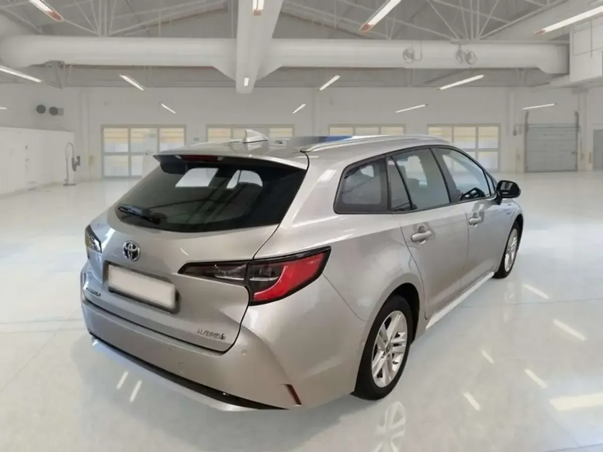 Usata Toyota Corolla Business Edition 98 CV (72 kW) 2021 Grigio Station wagon