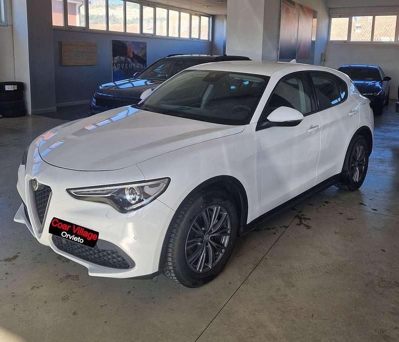 Usata Alfa Romeo Stelvio Business 160 CV (117 kW) 2020 Bianco SUV