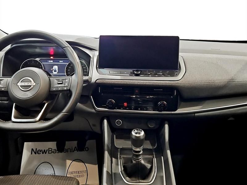 Usata Nissan Qashqai Acenta 140 CV (102 kW) 2025 Ceramic grey SUV