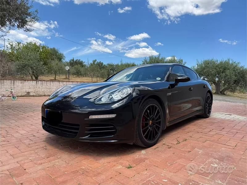 Usata Porsche Panamera 250 CV (183 kW) 2014 Nero Utilitaria