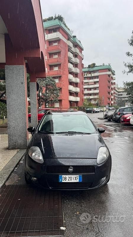 Usata Fiat Grande Punto 65 CV (47 kW) 2006 Nero Utilitaria