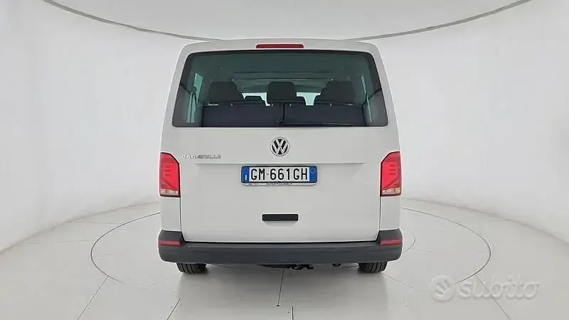 Usata VW Caravelle Trendline 110 CV (80 kW) 2023 Bianco Furgone