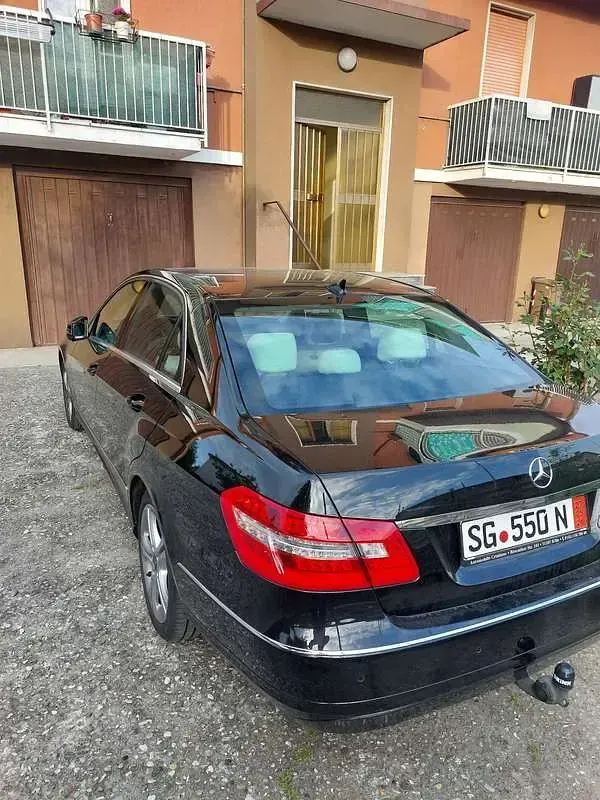 Usata Mercedes E220 Avantgarde 170 CV (125 kW) 2009 Berlina