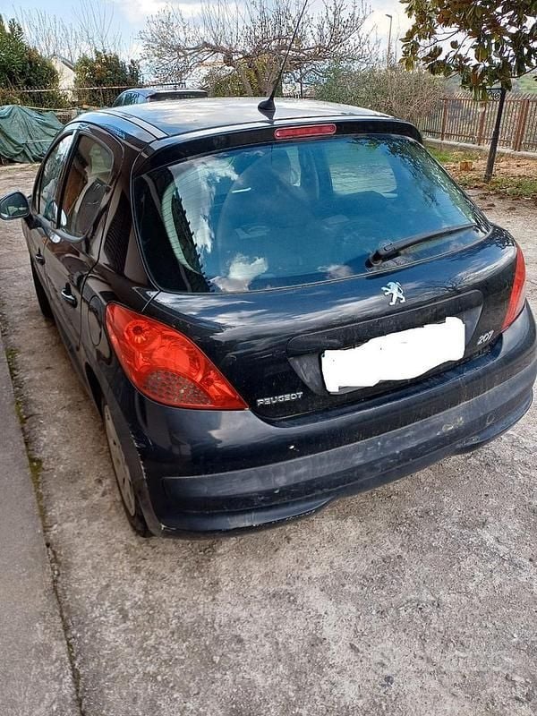 Usata Peugeot 207 70 CV (51 kW) 2006 Nero Berlina
