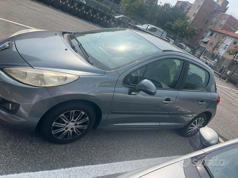 Usata Peugeot 207 75 CV (55 kW) 2009 Grigio Berlina