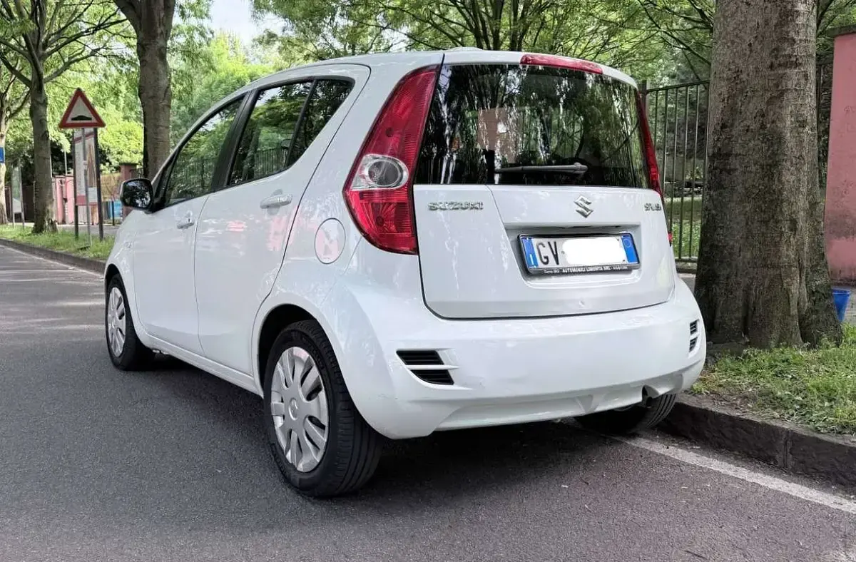 Usata Suzuki Splash GLS 86 CV (63 kW) 2014 Bianco Utilitaria