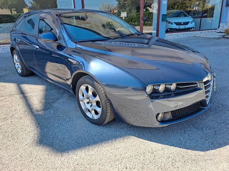 Usata Alfa Romeo 159 Progression 149 CV (109 kW) 2008 Blu Station wagon